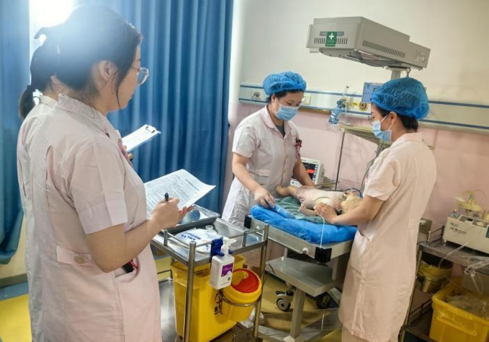 大邑县妇幼保健院护理部 2025年护理技能操作考核简报